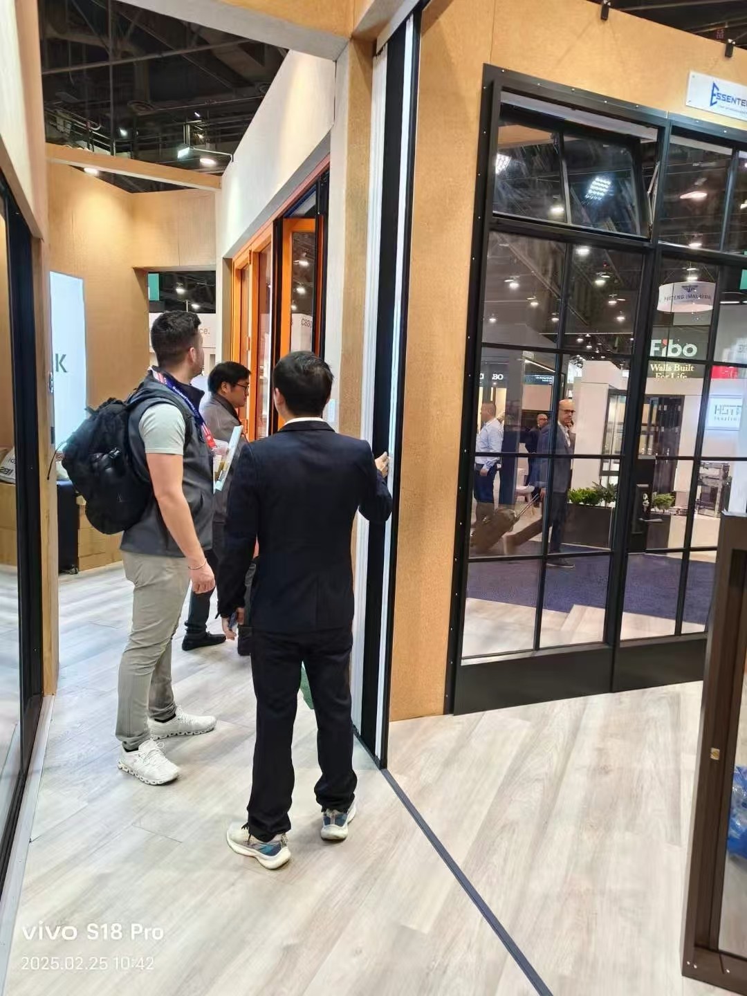 1740621921115210.jpg 1740621921115210.jpg